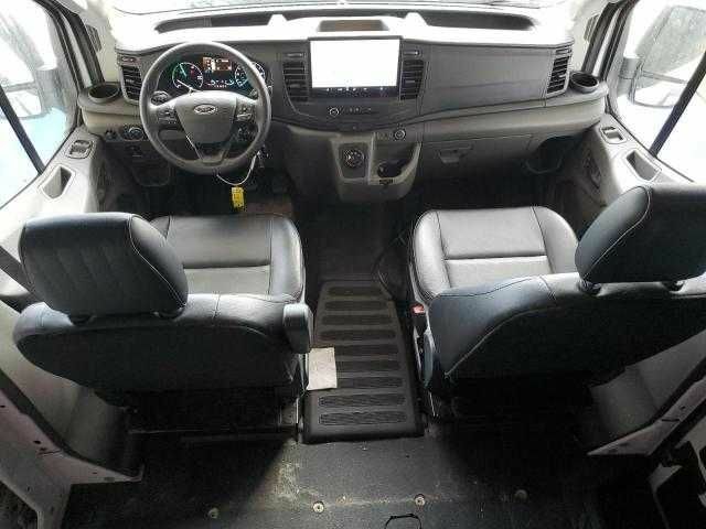 Білий Форд Транзит, об'ємом двигуна 0 л та пробігом 13 тис. км за 17500 $, фото 7 на Automoto.ua