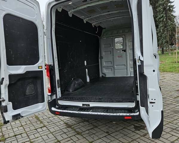Білий Форд Транзит, об'ємом двигуна 0 л та пробігом 35 тис. км за 34900 $, фото 44 на Automoto.ua