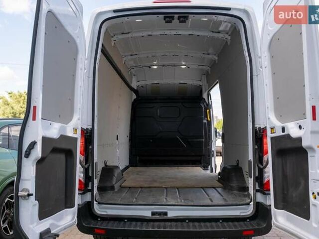Білий Форд Транзит, об'ємом двигуна 2.2 л та пробігом 29 тис. км за 38378 $, фото 16 на Automoto.ua
