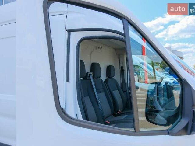 Білий Форд Транзит, об'ємом двигуна 2.2 л та пробігом 29 тис. км за 38378 $, фото 10 на Automoto.ua