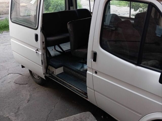 Белый Форд Транзит, объемом двигателя 2 л и пробегом 160 тыс. км за 3300 $, фото 1 на Automoto.ua