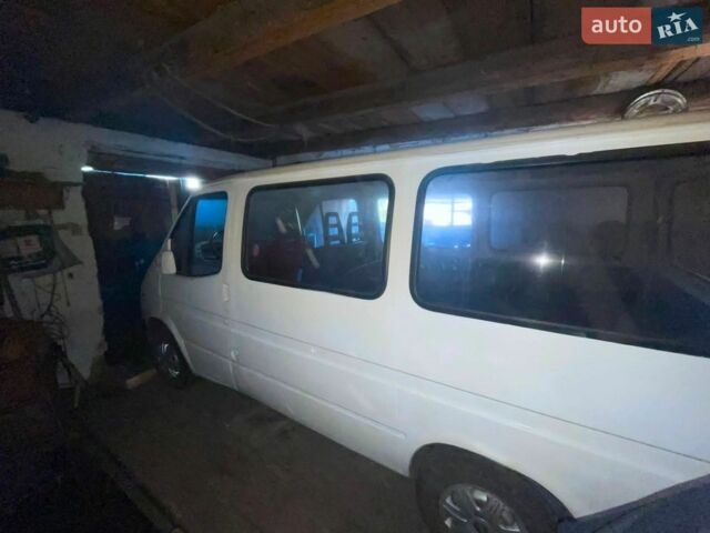 Белый Форд Транзит, объемом двигателя 2 л и пробегом 150 тыс. км за 1750 $, фото 2 на Automoto.ua