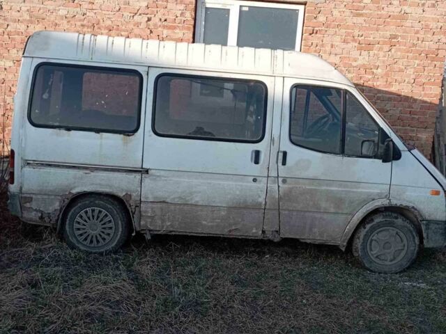 Белый Форд Транзит, объемом двигателя 2 л и пробегом 350 тыс. км за 500 $, фото 2 на Automoto.ua