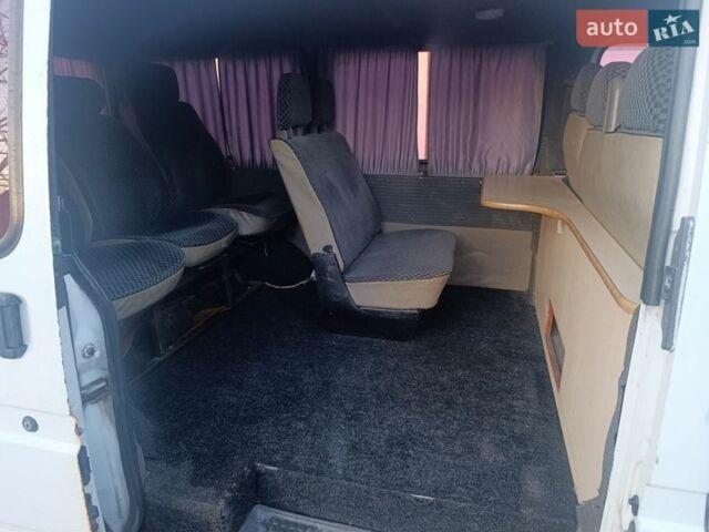 Белый Форд Транзит, объемом двигателя 1.6 л и пробегом 235 тыс. км за 1500 $, фото 5 на Automoto.ua