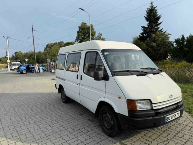 Белый Форд Транзит, объемом двигателя 2.5 л и пробегом 330 тыс. км за 1500 $, фото 2 на Automoto.ua
