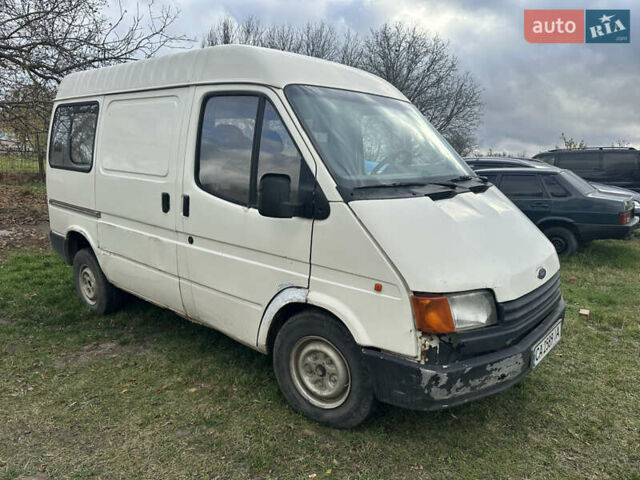 Белый Форд Транзит, объемом двигателя 2 л и пробегом 100 тыс. км за 1700 $, фото 1 на Automoto.ua