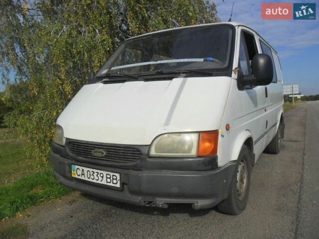 Білий Форд Транзит, об'ємом двигуна 2.5 л та пробігом 488 тис. км за 2200 $, фото 1 на Automoto.ua
