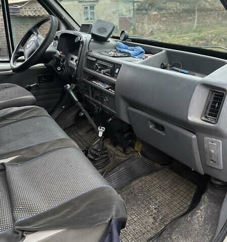 Белый Форд Транзит, объемом двигателя 2.5 л и пробегом 500 тыс. км за 2000 $, фото 8 на Automoto.ua