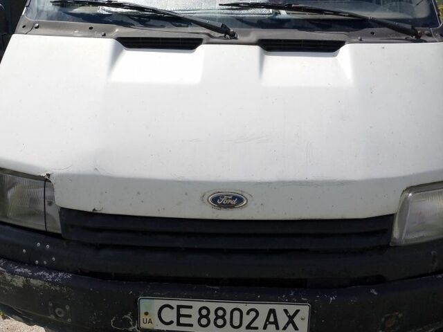 Белый Форд Транзит, объемом двигателя 2.5 л и пробегом 200 тыс. км за 1300 $, фото 1 на Automoto.ua