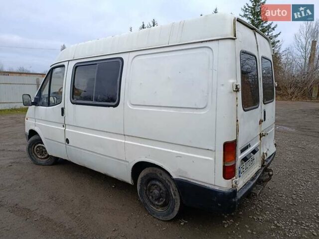 Білий Форд Транзит, об'ємом двигуна 2.5 л та пробігом 300 тис. км за 1350 $, фото 9 на Automoto.ua