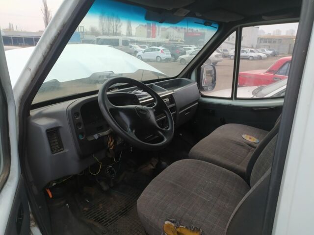 Білий Форд Транзит, об'ємом двигуна 2.5 л та пробігом 214 тис. км за 1300 $, фото 5 на Automoto.ua