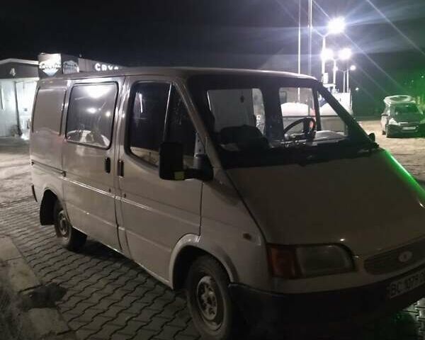 Білий Форд Транзит, об'ємом двигуна 1.6 л та пробігом 333 тис. км за 1599 $, фото 1 на Automoto.ua