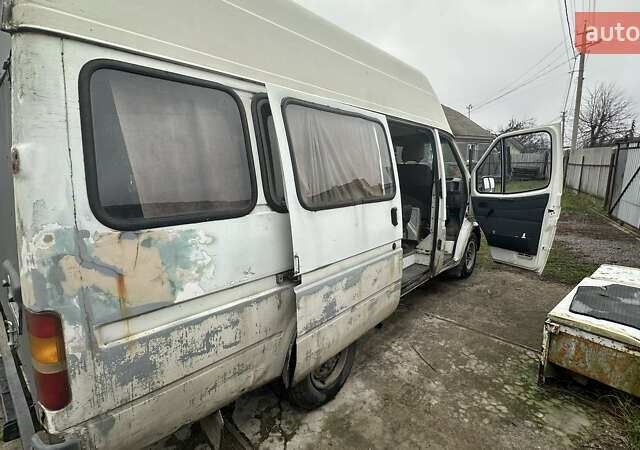 Белый Форд Транзит, объемом двигателя 2.5 л и пробегом 500 тыс. км за 2000 $, фото 5 на Automoto.ua