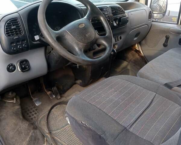 Білий Форд Транзит, об'ємом двигуна 2.5 л та пробігом 178 тис. км за 750 $, фото 12 на Automoto.ua