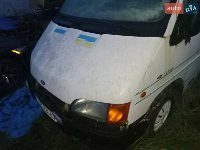 Білий Форд Транзит, об'ємом двигуна 2.5 л та пробігом 178 тис. км за 750 $, фото 4 на Automoto.ua