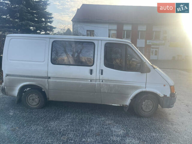 Білий Форд Транзит, об'ємом двигуна 2.5 л та пробігом 300 тис. км за 1350 $, фото 5 на Automoto.ua