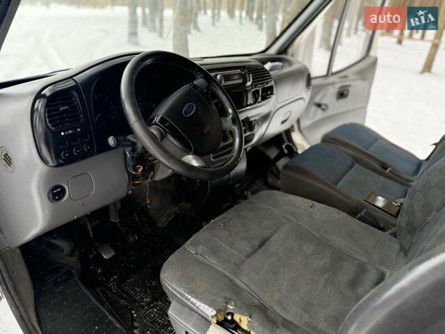 Белый Форд Транзит, объемом двигателя 2.5 л и пробегом 400 тыс. км за 3600 $, фото 13 на Automoto.ua