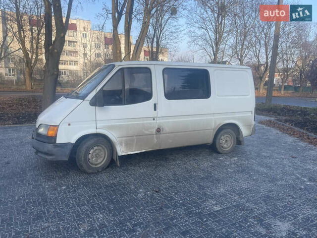 Білий Форд Транзит, об'ємом двигуна 2.5 л та пробігом 300 тис. км за 1350 $, фото 1 на Automoto.ua