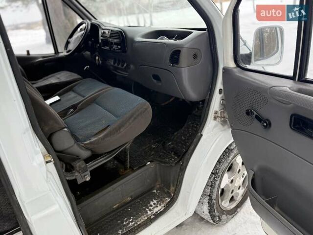 Белый Форд Транзит, объемом двигателя 2.5 л и пробегом 400 тыс. км за 3600 $, фото 12 на Automoto.ua