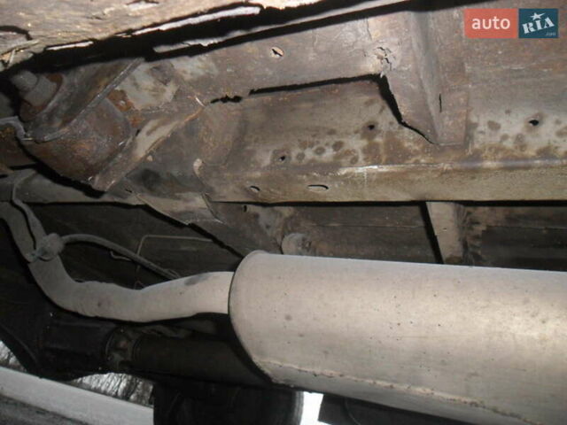 Білий Форд Транзит, об'ємом двигуна 2.5 л та пробігом 230 тис. км за 2500 $, фото 14 на Automoto.ua