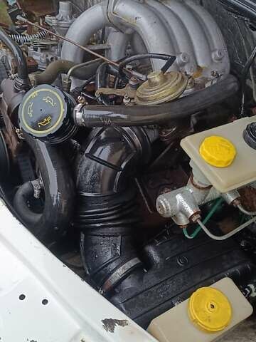 Білий Форд Транзит, об'ємом двигуна 2.5 л та пробігом 200 тис. км за 2500 $, фото 8 на Automoto.ua