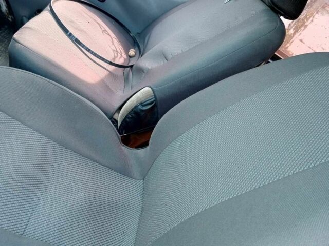 Белый Форд Транзит, объемом двигателя 2.5 л и пробегом 900 тыс. км за 1700 $, фото 1 на Automoto.ua