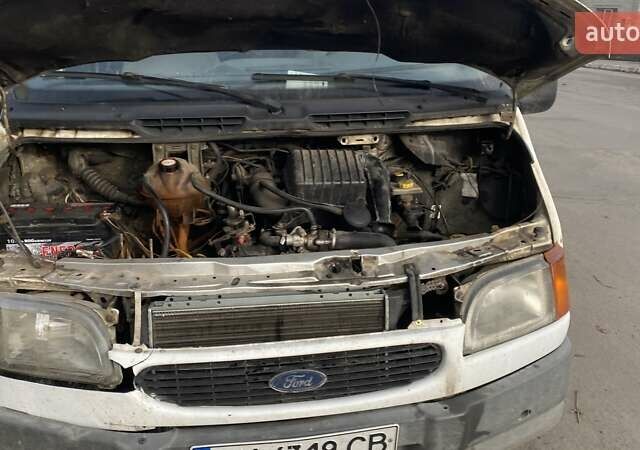 Белый Форд Транзит, объемом двигателя 2.5 л и пробегом 150 тыс. км за 1300 $, фото 6 на Automoto.ua