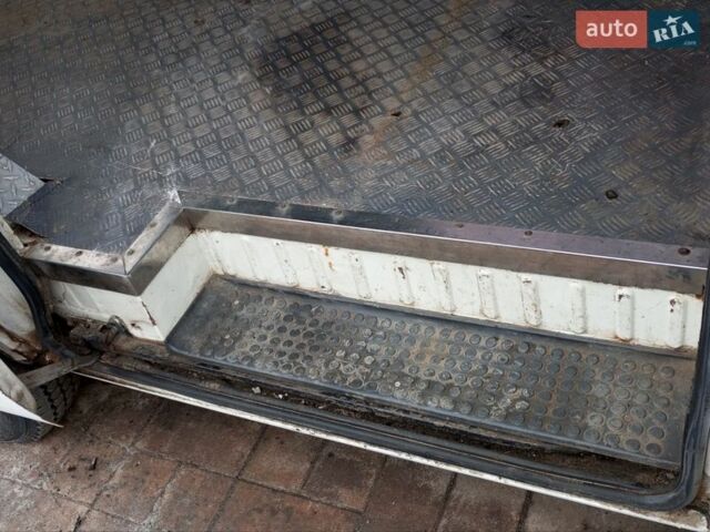 Білий Форд Транзит, об'ємом двигуна 2.5 л та пробігом 85 тис. км за 3100 $, фото 11 на Automoto.ua