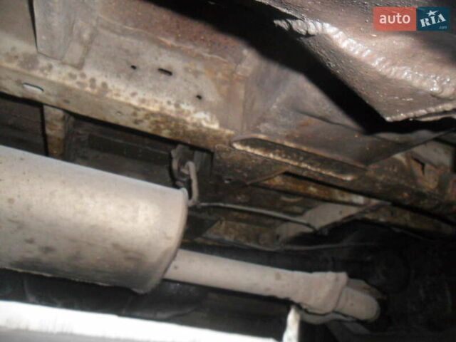 Білий Форд Транзит, об'ємом двигуна 2.5 л та пробігом 230 тис. км за 2500 $, фото 13 на Automoto.ua