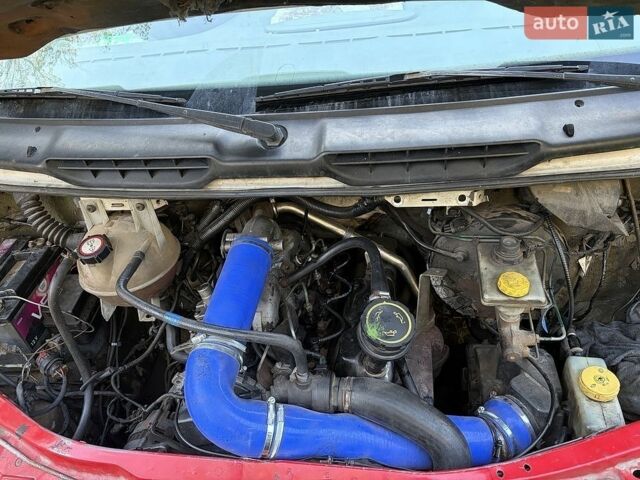 Білий Форд Транзит, об'ємом двигуна 2.5 л та пробігом 520 тис. км за 3512 $, фото 2 на Automoto.ua