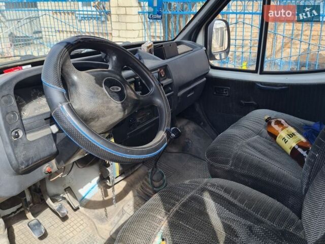 Белый Форд Транзит, объемом двигателя 2.5 л и пробегом 300 тыс. км за 1700 $, фото 5 на Automoto.ua
