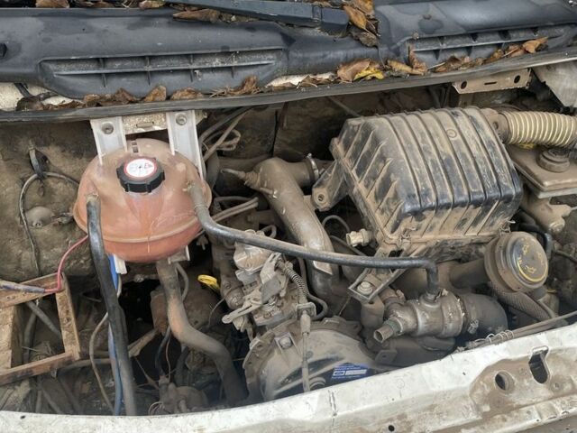 Белый Форд Транзит, объемом двигателя 2.5 л и пробегом 222 тыс. км за 1200 $, фото 6 на Automoto.ua