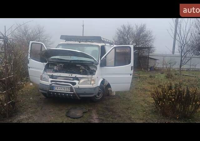Білий Форд Транзит, об'ємом двигуна 2.5 л та пробігом 300 тис. км за 3100 $, фото 4 на Automoto.ua