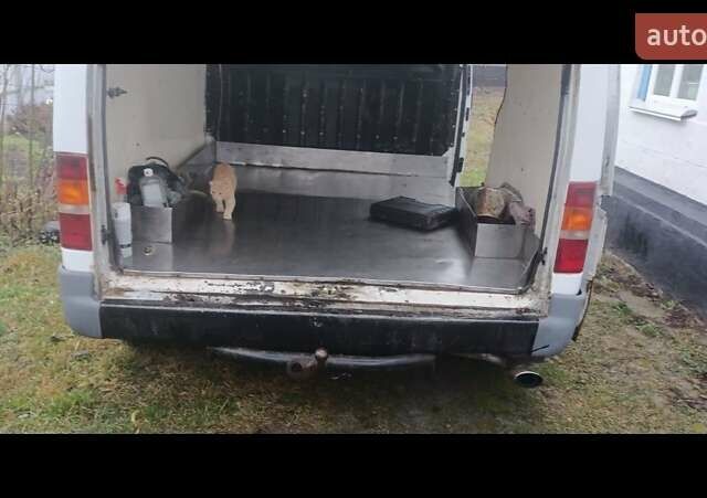 Білий Форд Транзит, об'ємом двигуна 2.5 л та пробігом 300 тис. км за 3100 $, фото 1 на Automoto.ua