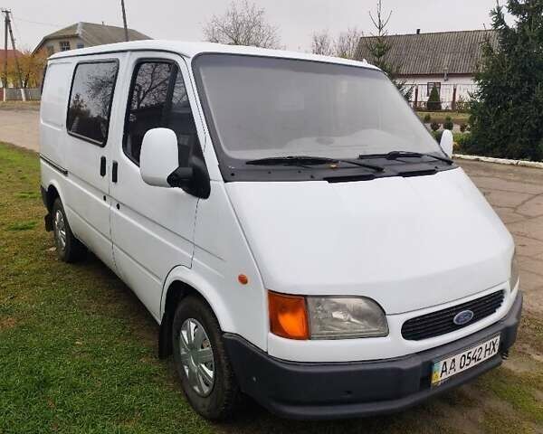 Білий Форд Транзит, об'ємом двигуна 2.5 л та пробігом 372 тис. км за 2900 $, фото 5 на Automoto.ua