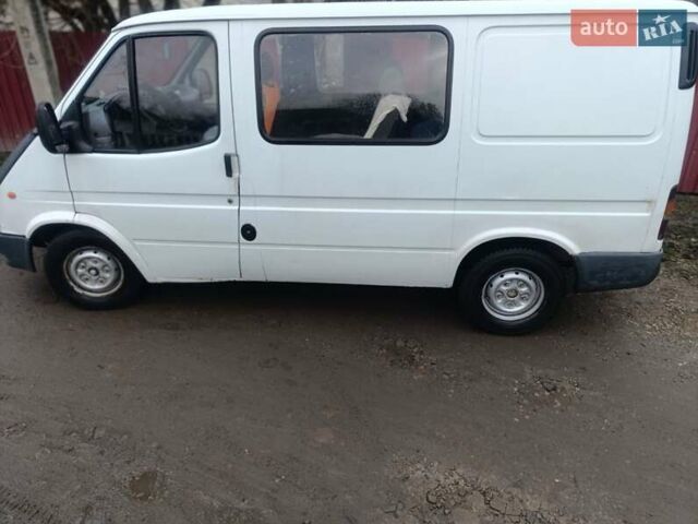 Білий Форд Транзит, об'ємом двигуна 2.5 л та пробігом 111 тис. км за 2600 $, фото 3 на Automoto.ua