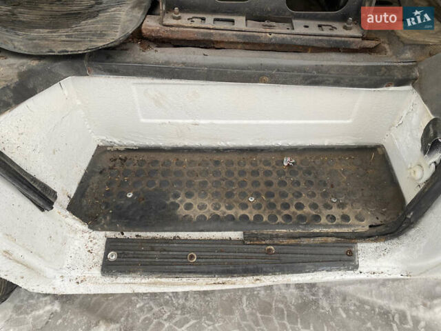 Білий Форд Транзит, об'ємом двигуна 2.5 л та пробігом 500 тис. км за 2850 $, фото 9 на Automoto.ua