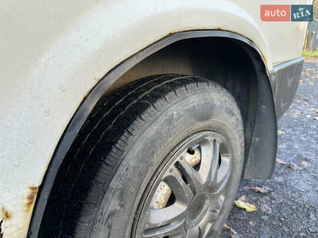 Білий Форд Транзит, об'ємом двигуна 2.5 л та пробігом 100 тис. км за 1750 $, фото 6 на Automoto.ua