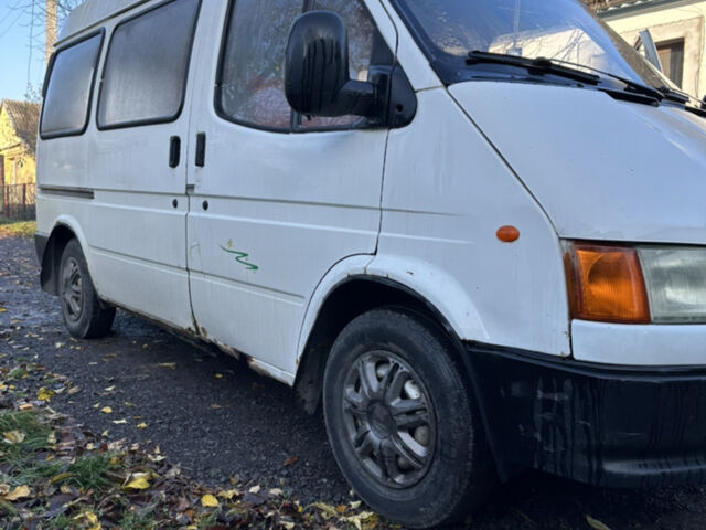 Белый Форд Транзит, объемом двигателя 2.5 л и пробегом 100 тыс. км за 1750 $, фото 19 на Automoto.ua