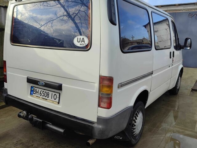 Білий Форд Транзит, об'ємом двигуна 2.5 л та пробігом 528 тис. км за 3200 $, фото 1 на Automoto.ua