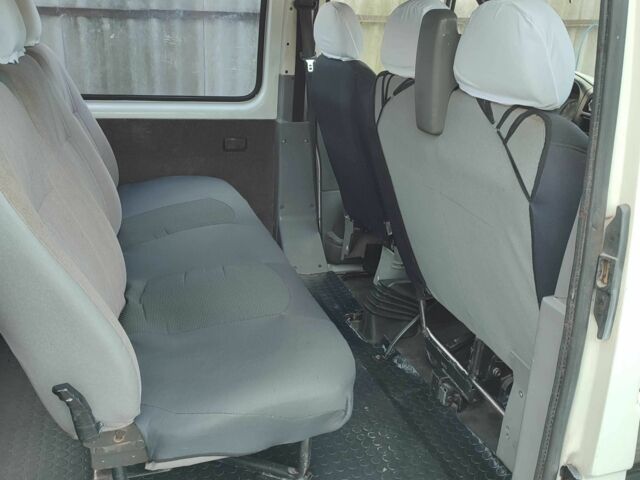 Білий Форд Транзит, об'ємом двигуна 2.5 л та пробігом 528 тис. км за 3200 $, фото 5 на Automoto.ua