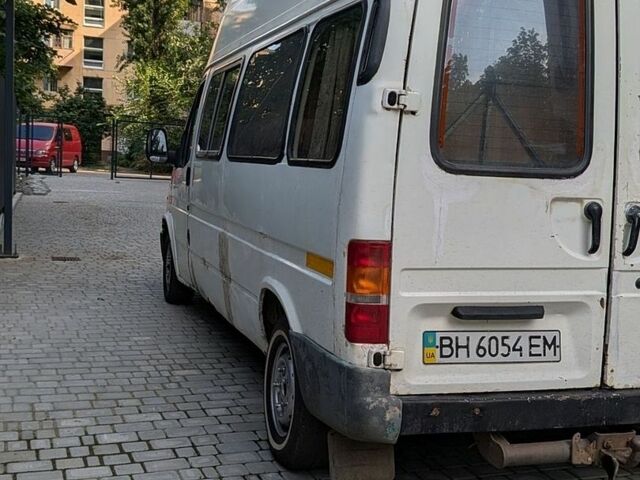 Белый Форд Транзит, объемом двигателя 2.5 л и пробегом 65 тыс. км за 1999 $, фото 5 на Automoto.ua