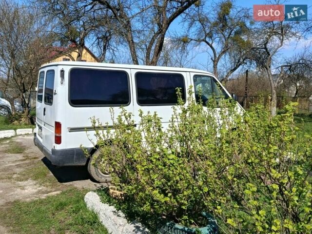 Белый Форд Транзит, объемом двигателя 2.5 л и пробегом 200 тыс. км за 2000 $, фото 2 на Automoto.ua