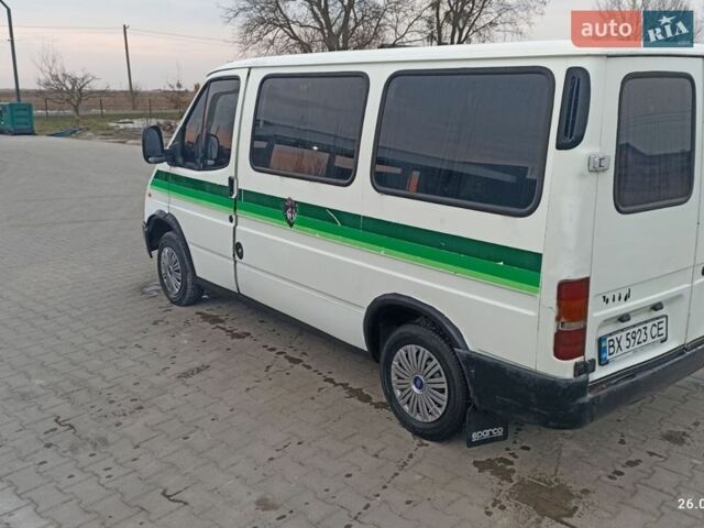 Белый Форд Транзит, объемом двигателя 2.5 л и пробегом 300 тыс. км за 2100 $, фото 5 на Automoto.ua