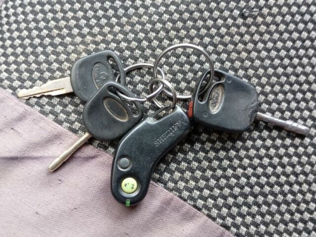 Білий Форд Транзит, об'ємом двигуна 2.5 л та пробігом 200 тис. км за 2300 $, фото 14 на Automoto.ua