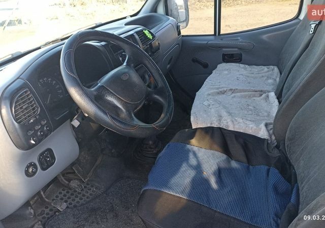 Белый Форд Транзит, объемом двигателя 2.5 л и пробегом 300 тыс. км за 2500 $, фото 18 на Automoto.ua