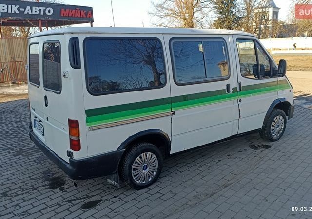 Белый Форд Транзит, объемом двигателя 2.5 л и пробегом 300 тыс. км за 2500 $, фото 4 на Automoto.ua