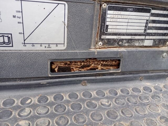 Білий Форд Транзит, об'ємом двигуна 2.5 л та пробігом 200 тис. км за 2300 $, фото 16 на Automoto.ua