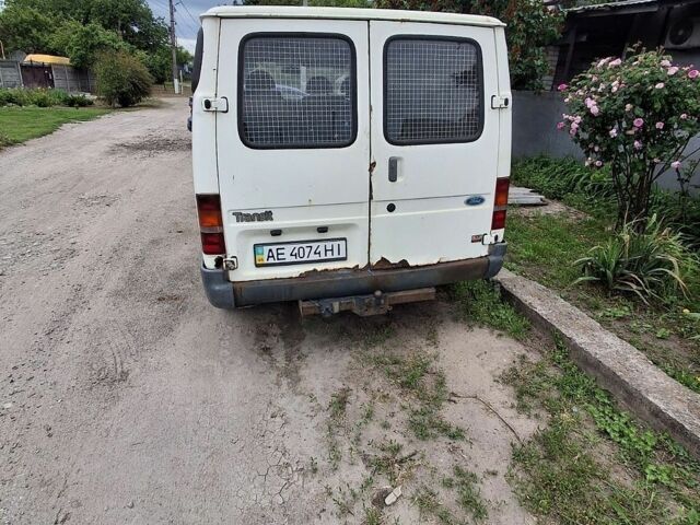 Білий Форд Транзит, об'ємом двигуна 2.5 л та пробігом 225 тис. км за 1700 $, фото 1 на Automoto.ua