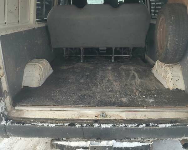 Белый Форд Транзит, объемом двигателя 2.5 л и пробегом 370 тыс. км за 3500 $, фото 2 на Automoto.ua